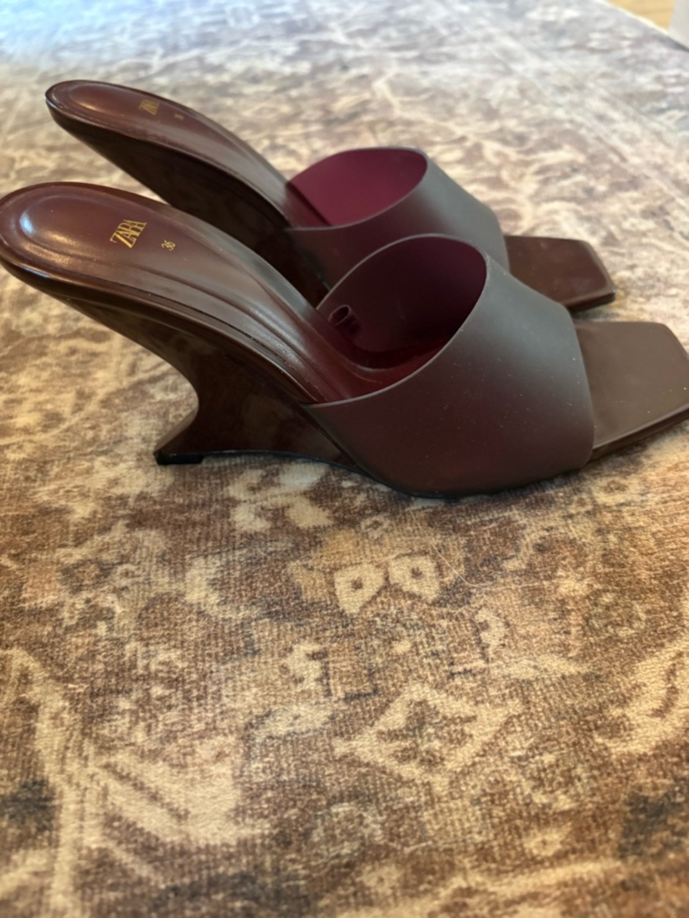 Zara Women's Burgundy Square-Toe Mule Heel sandal 36/6 - Picture 4 of 6